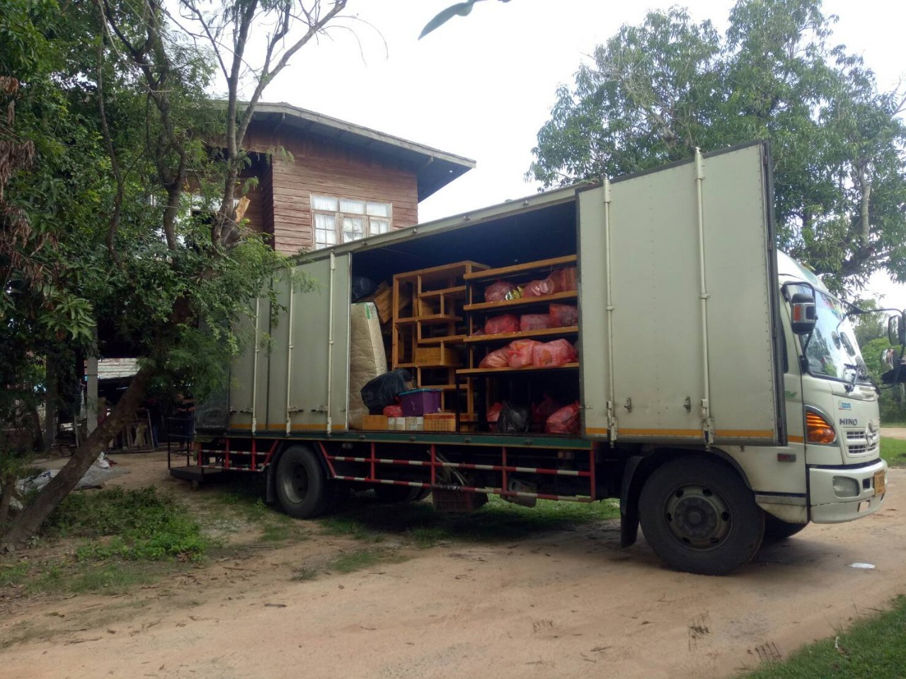 รถขนของส่งทั่วประเทศ - กิตติยา 1990 ทรานสปอร์ต 06