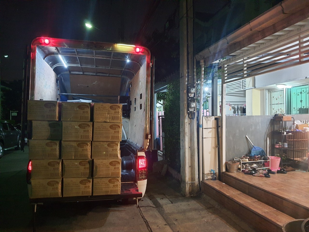 รถขนของส่งทั่วประเทศ - กิตติยา 1990 ทรานสปอร์ต 35