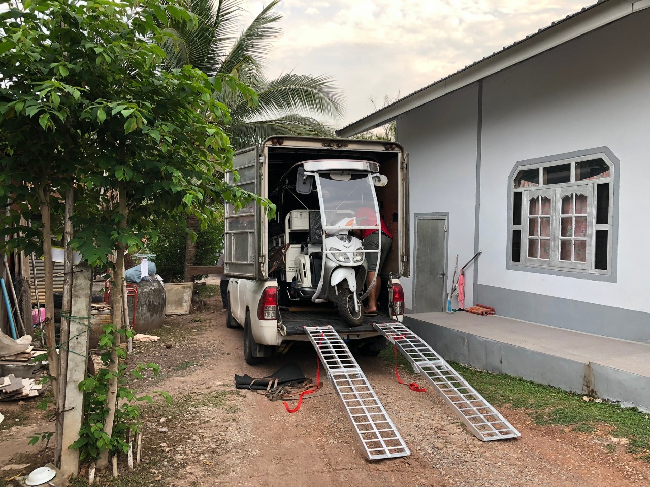 รถขนของส่งทั่วประเทศ - กิตติยา 1990 ทรานสปอร์ต 42