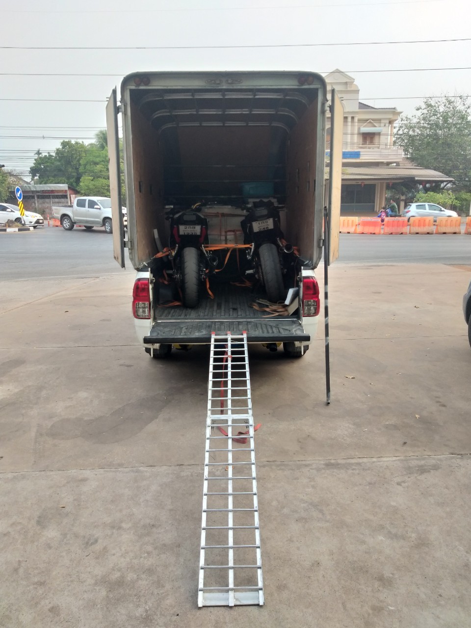 รถขนของส่งทั่วประเทศ - กิตติยา 1990 ทรานสปอร์ต 94